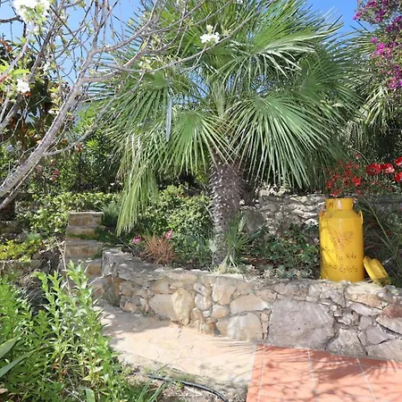 Albaricoque Villa